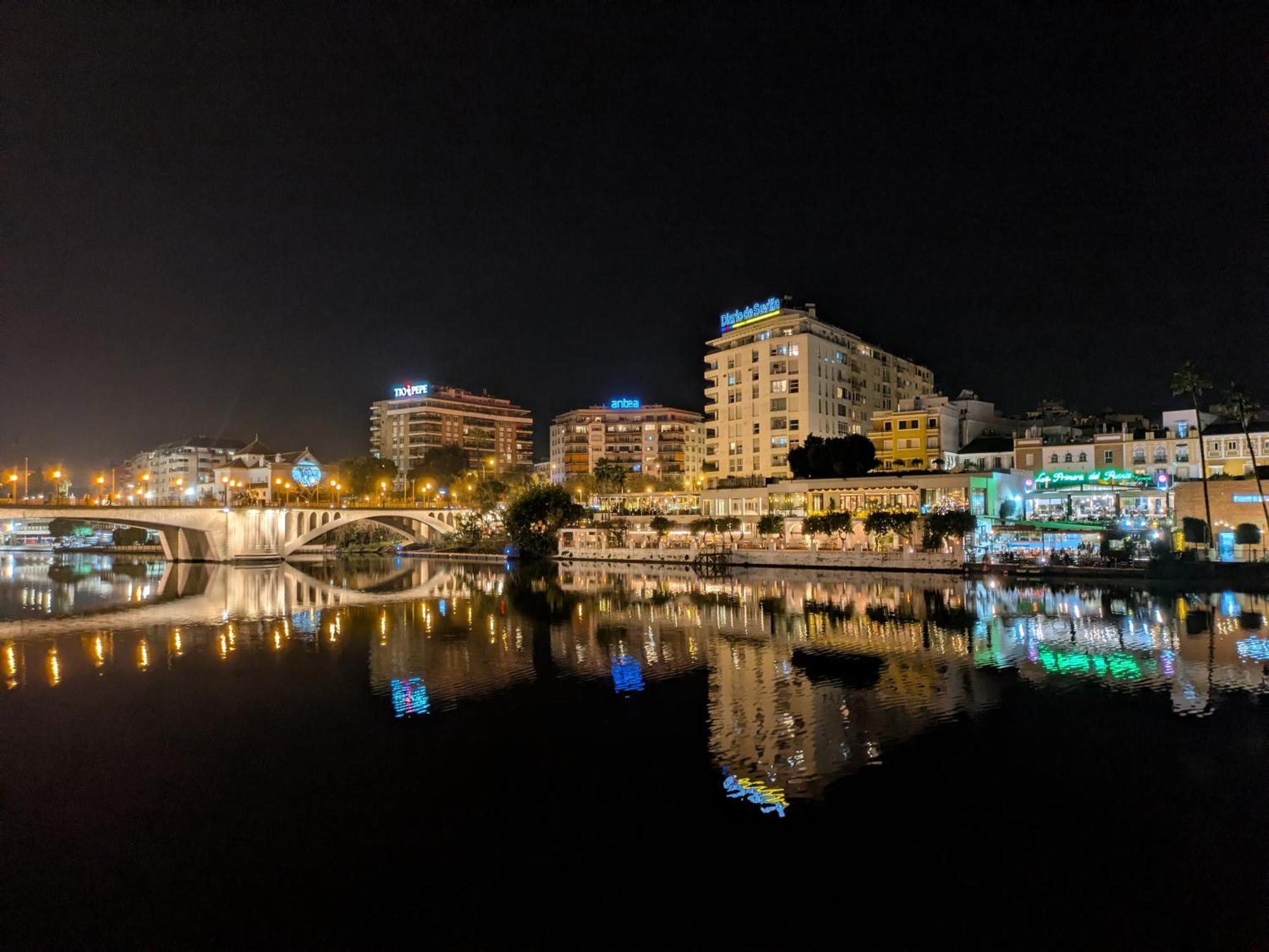 Sunterrace Loft-Triana'S Star, 10' From City Center! 塞维利亚 外观 照片